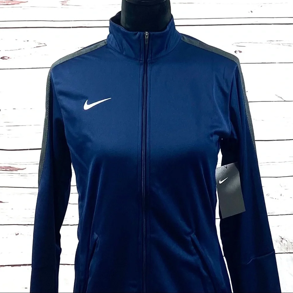 Nike women’s team
